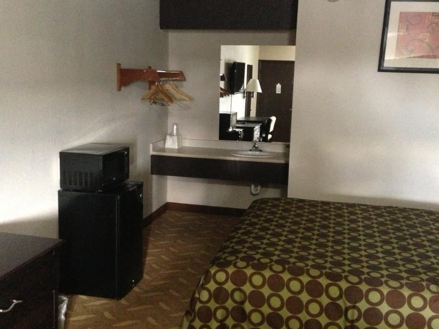 Motel Americas Best Value Kansas City East -